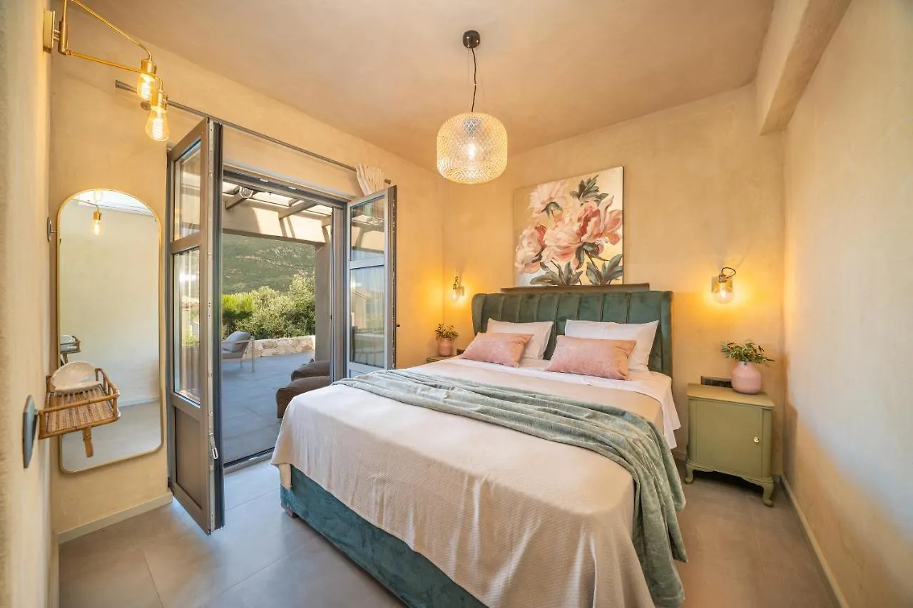 Villa Rodamos 凯法米洛斯